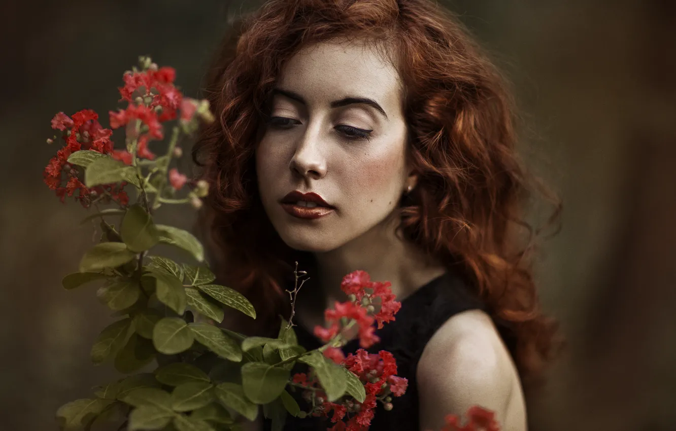 Photo wallpaper girl, face, background, hair, plant, lipstick, lips