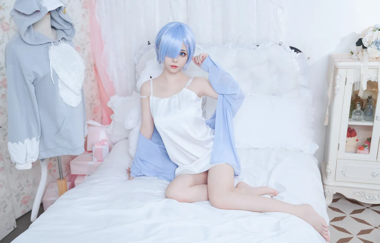 Photo wallpaper short hair, model, women, cosplay, looking at viewer, arm support, hair over one eye, women …