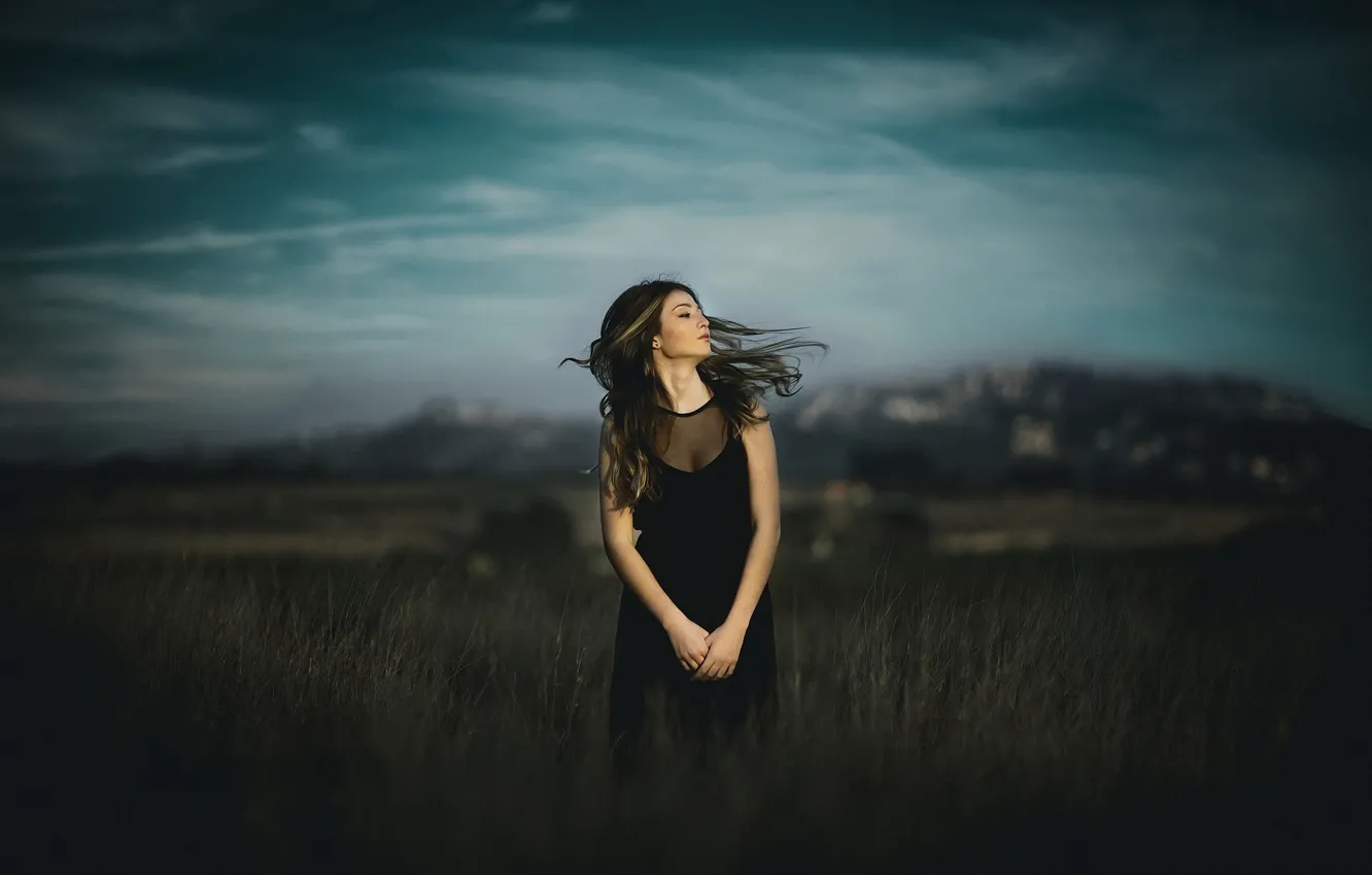 Photo wallpaper field, girl, Marina