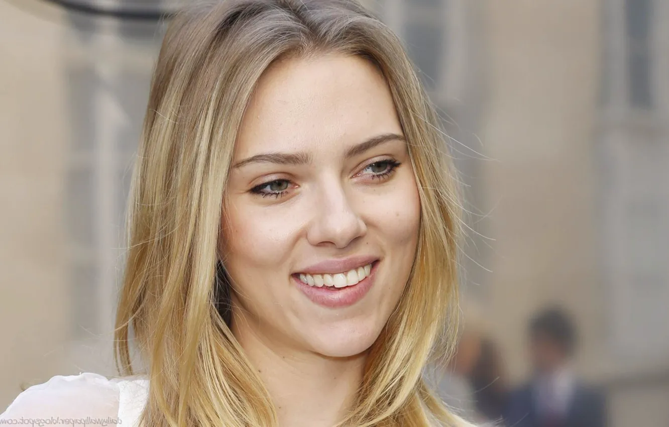 Photo wallpaper look, face, pose, smile, portrait, makeup, actress, Scarlett Johansson