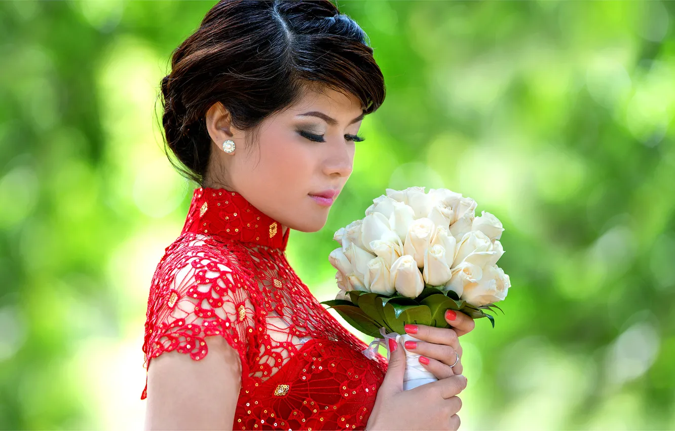 Photo wallpaper girl, flowers, bouquet, blur, Asian