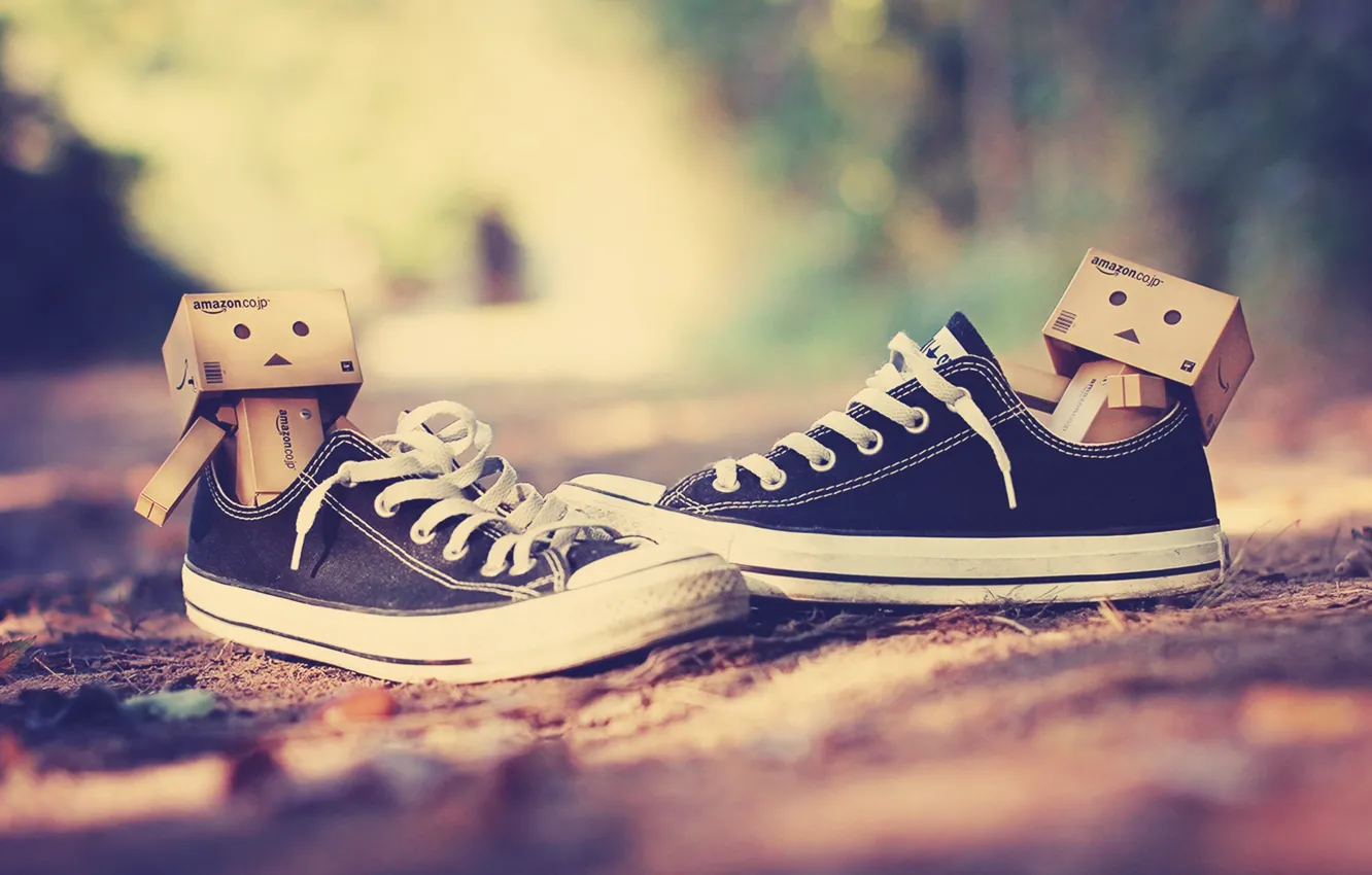Photo wallpaper macro, nature, background, situation, earth, Wallpaper, sneakers, leaves