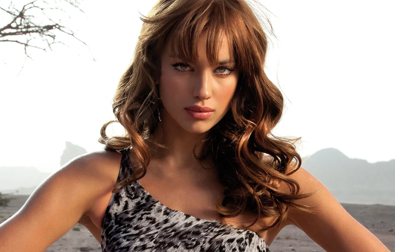 Photo wallpaper look, Irina Sheik, Irina Shayk