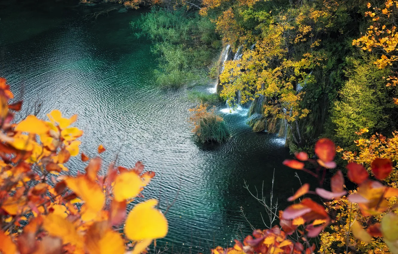 Photo wallpaper autumn, rocks, shore, foliage, waterfall, pond, the view from the top