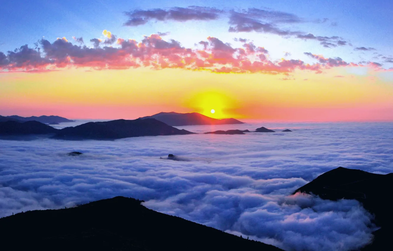 Photo wallpaper mountains, clouds, sun