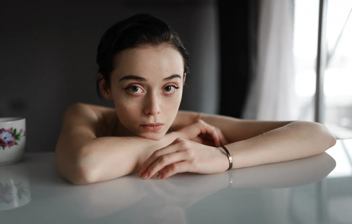 Photo wallpaper sponge, brown-eyed, Aleks Five, Emotions are worth nothing, if they're not real