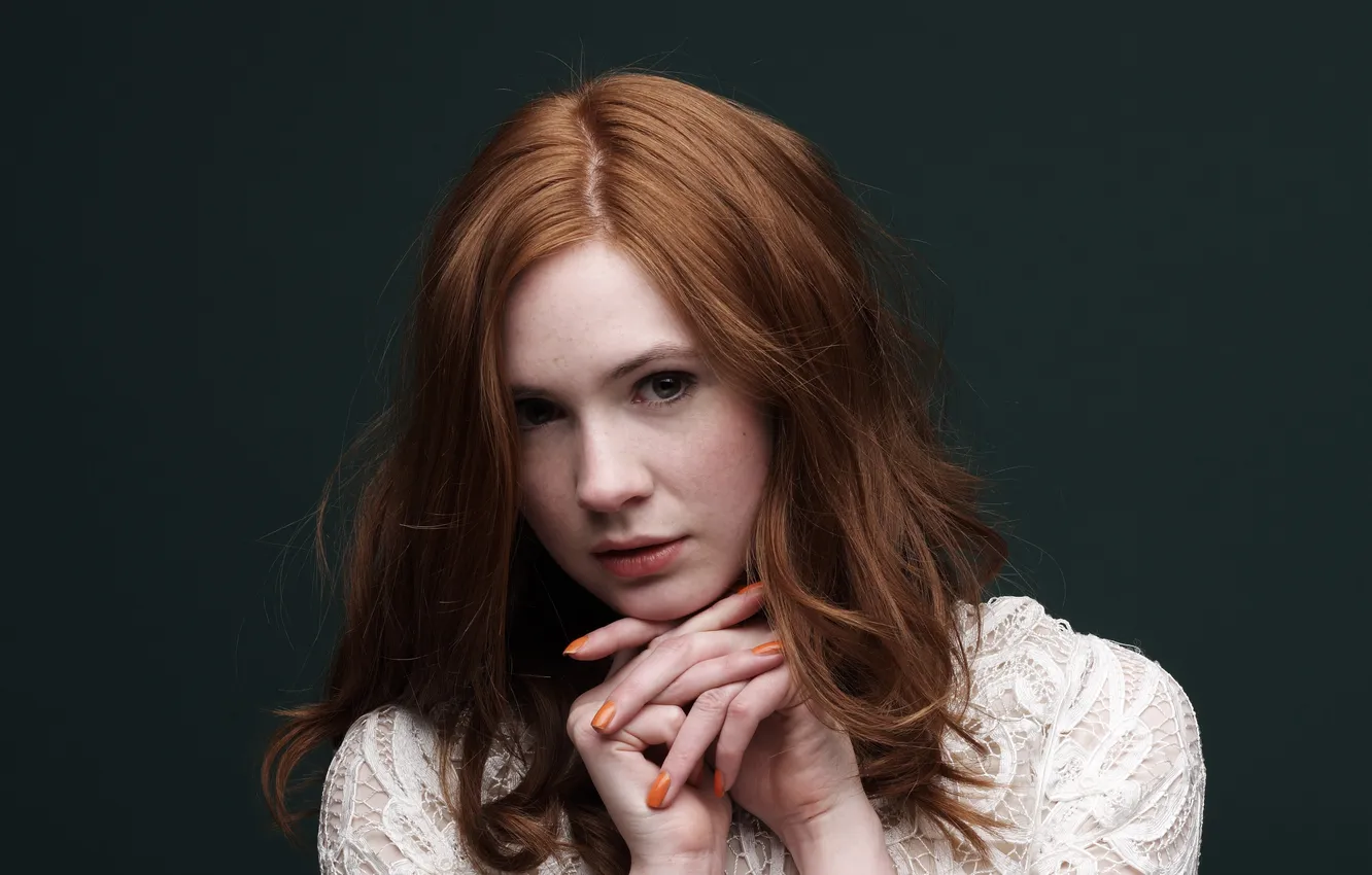 Photo wallpaper pose, background, portrait, hands, makeup, actress, hairstyle, manicure