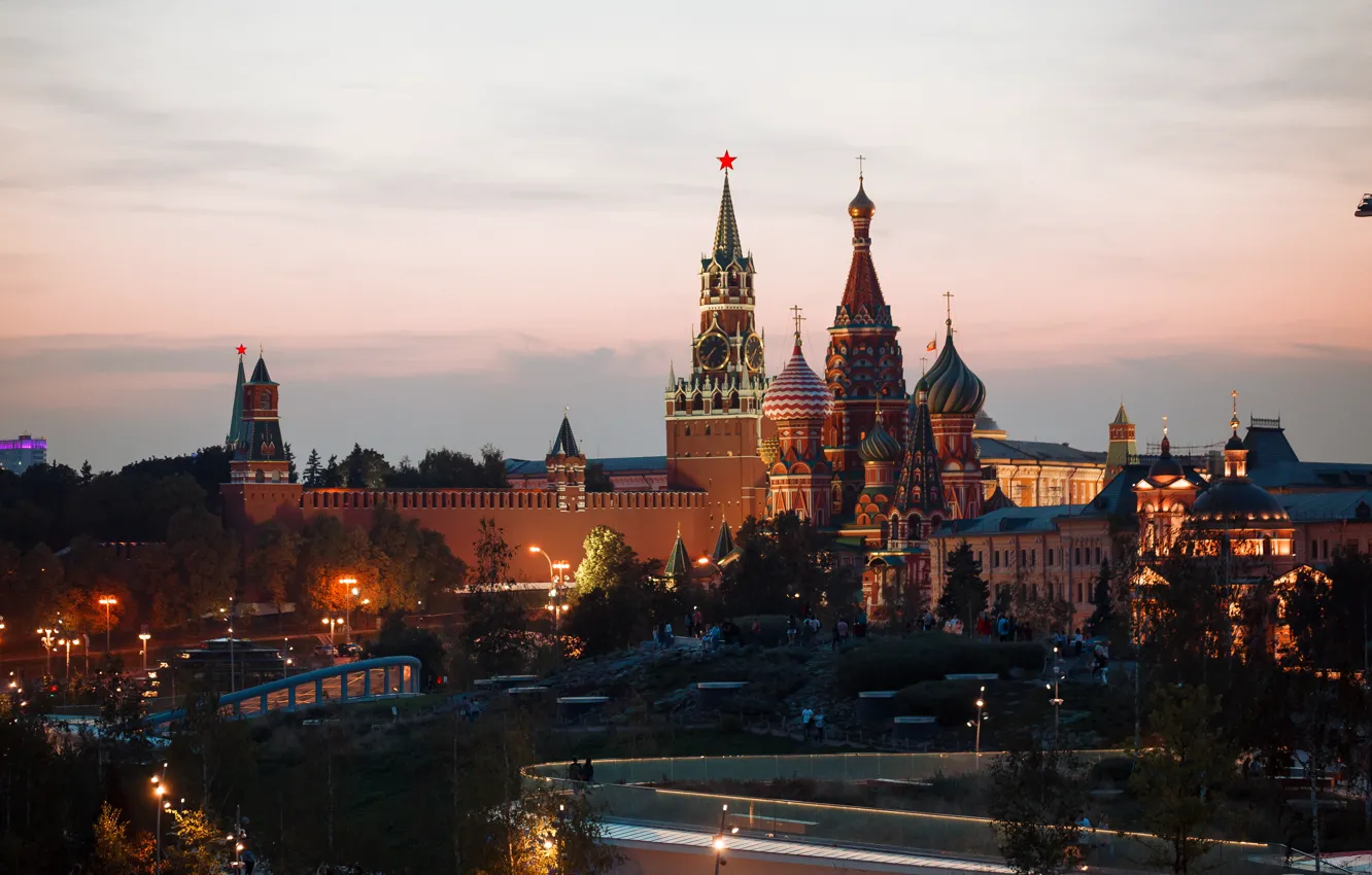 Photo wallpaper Sunset, The city, Moscow, the Kremlin, Zaryadye, kremlin in the evening