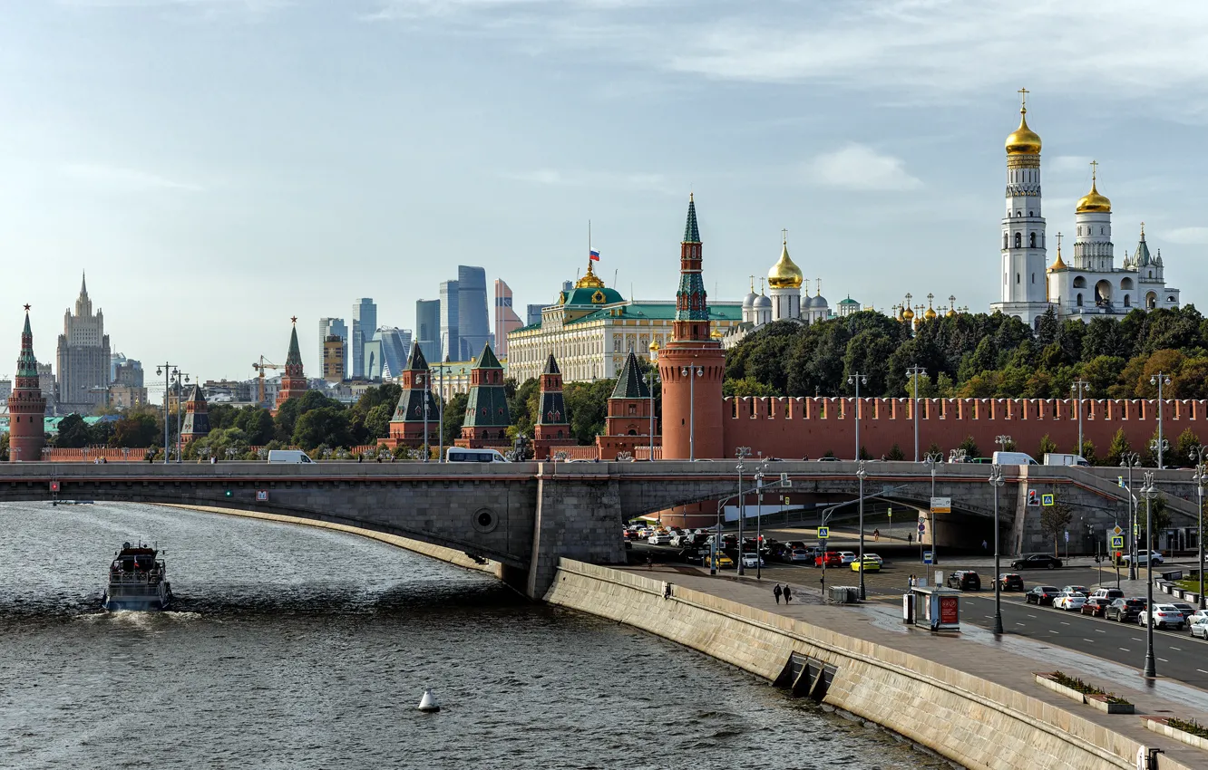Photo wallpaper bridge, the city, river, building, road, home, Moscow, tower