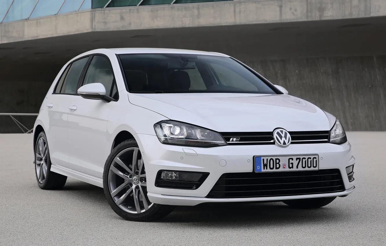 Photo wallpaper white, Volkswagen, golf, Volkswagen, 5-door, R-Line