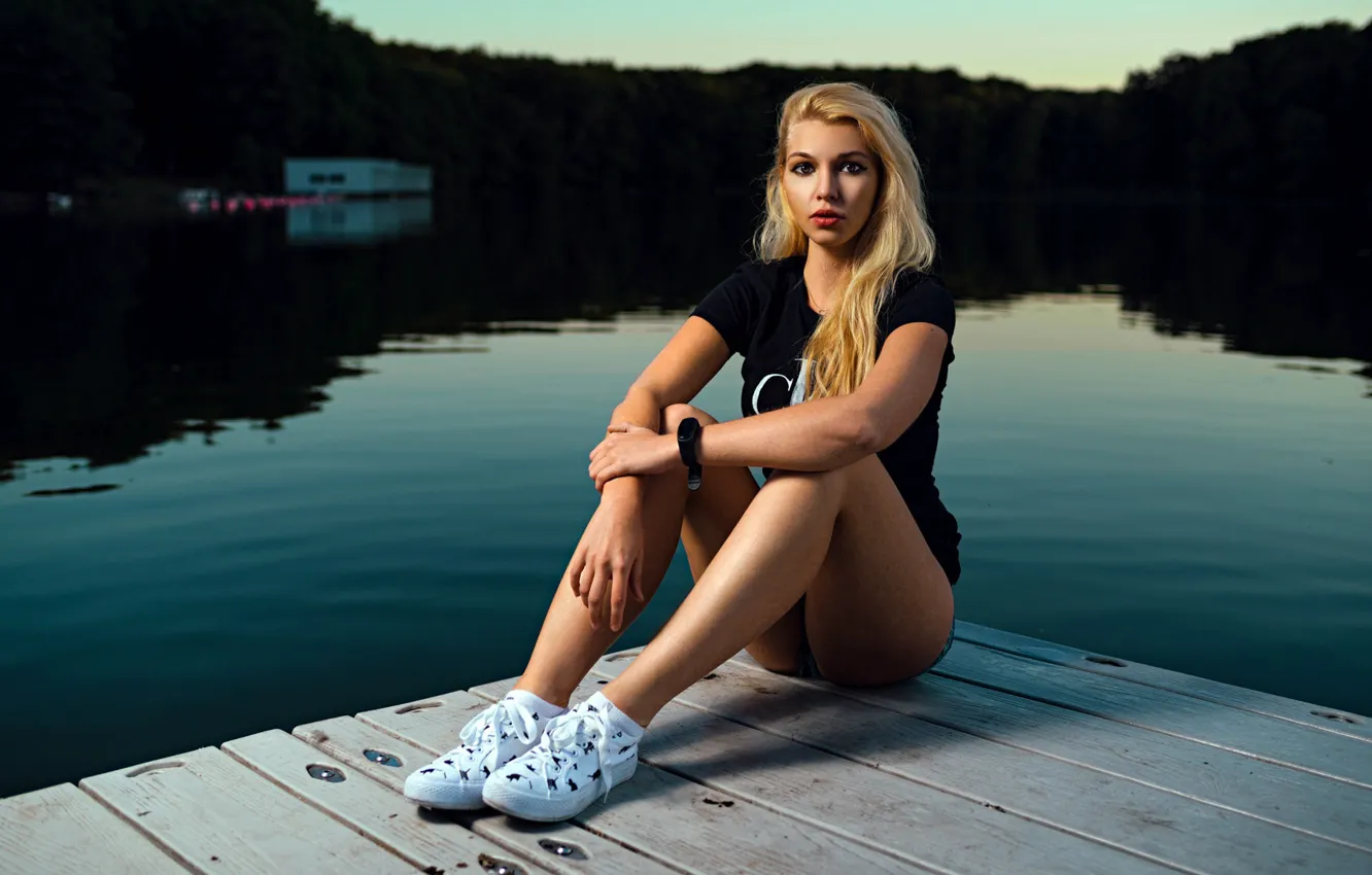 Photo wallpaper look, landscape, nature, sexy, pose, river, model, shorts