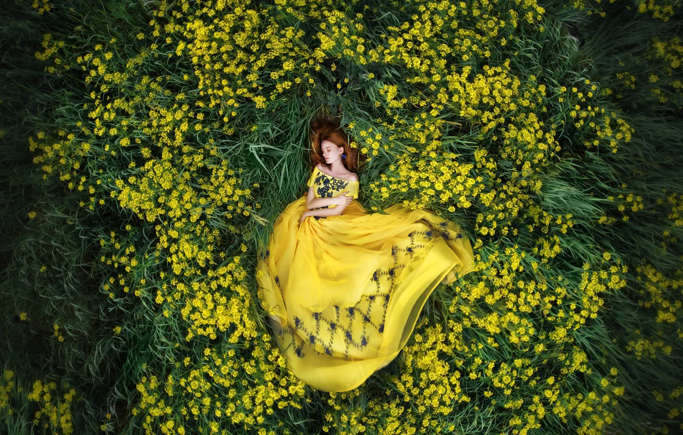 Photo wallpaper flowers, nature, Girl, dress, lies, Maria Lipina