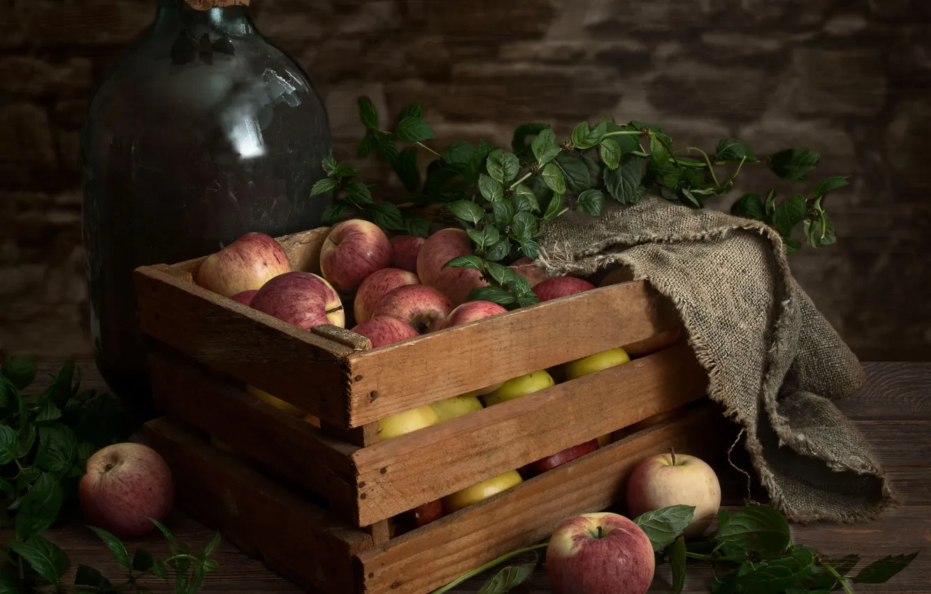 Photo wallpaper apples, box, cellar, Vera Lopatina