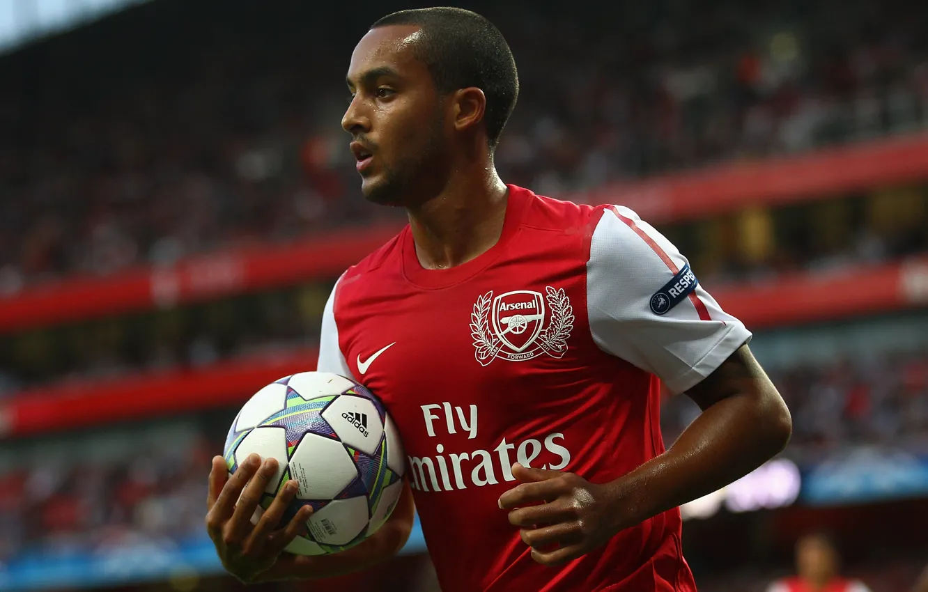 Photo wallpaper football, Champions League, arsenal london, Theo volkot, Theo Walcott