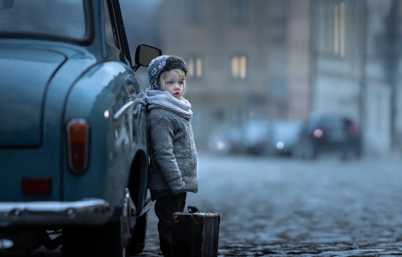 Photo wallpaper machine, auto, the city, boy, suitcase, bridge