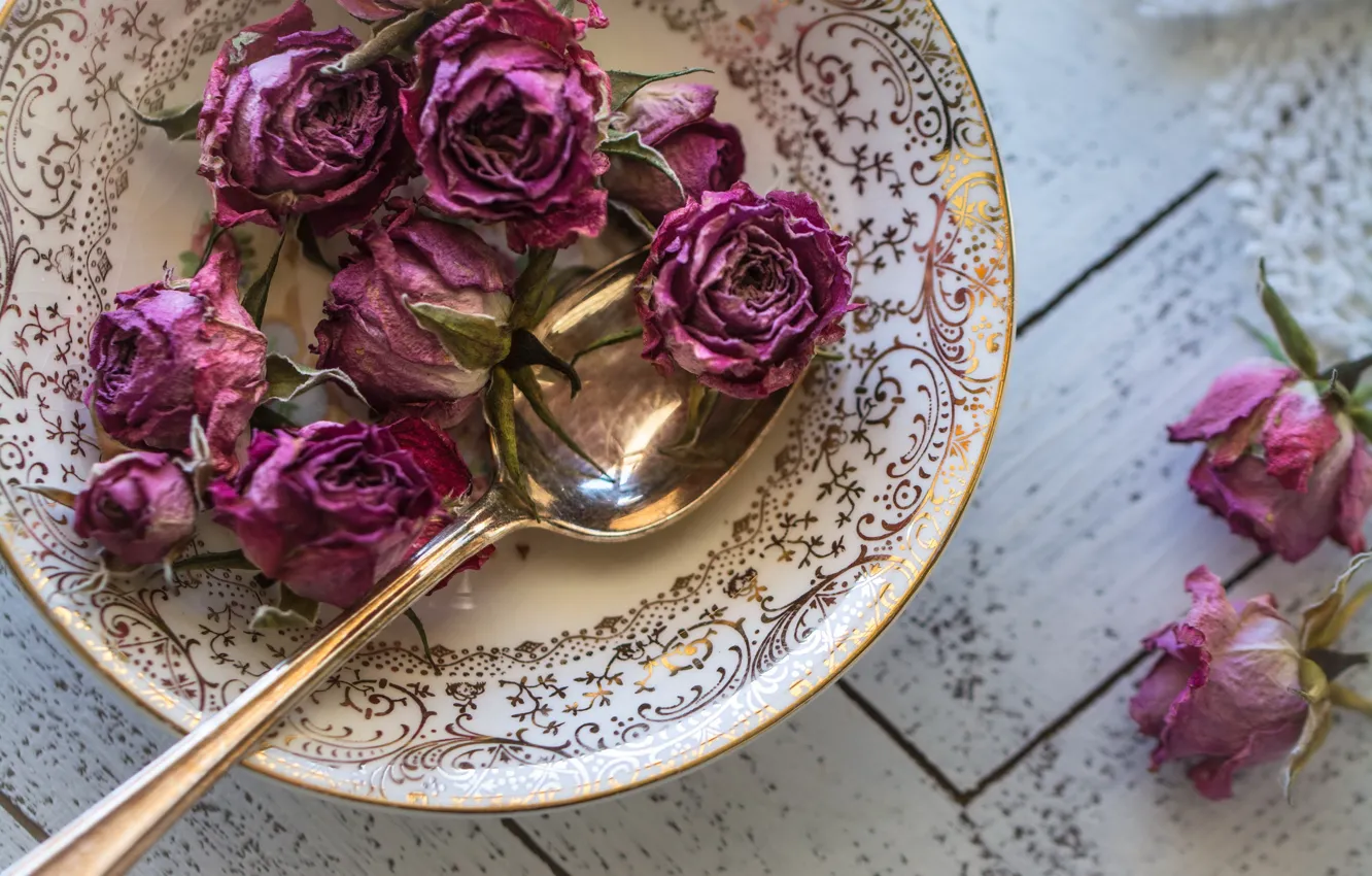 Photo wallpaper roses, plate, spoon