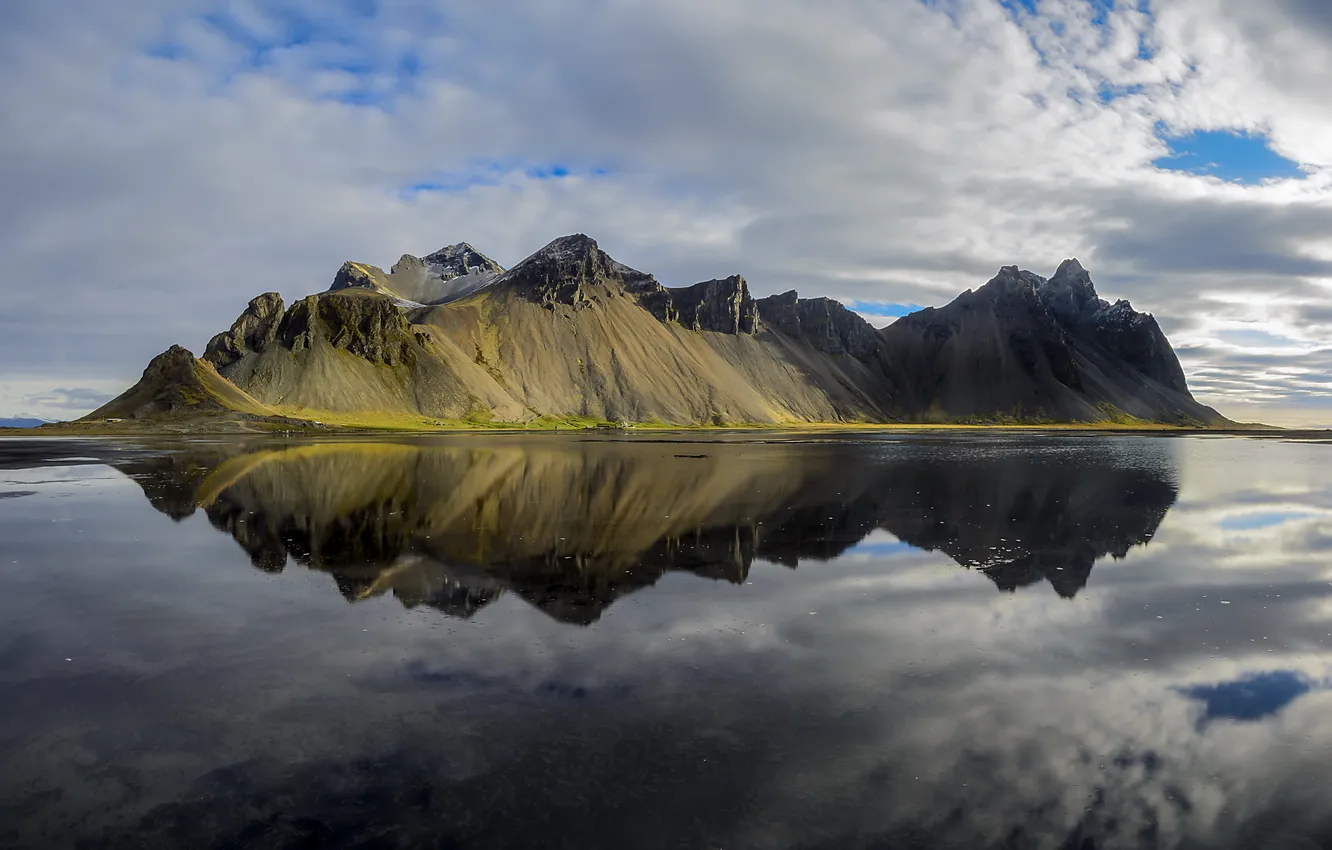 Photo wallpaper mountain, reflection, Iceland