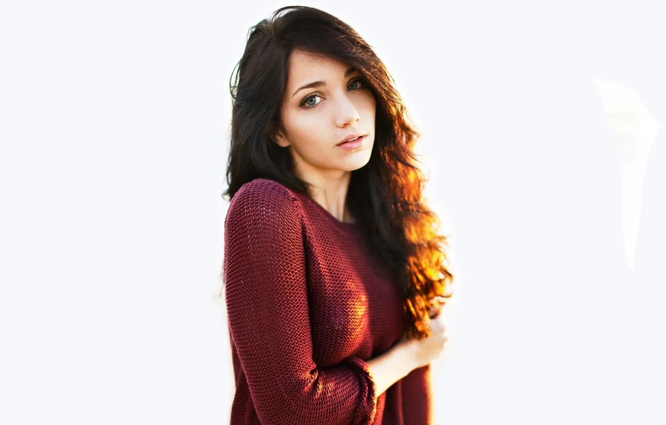 Photo wallpaper look, girl, brunette, Emily Rudd