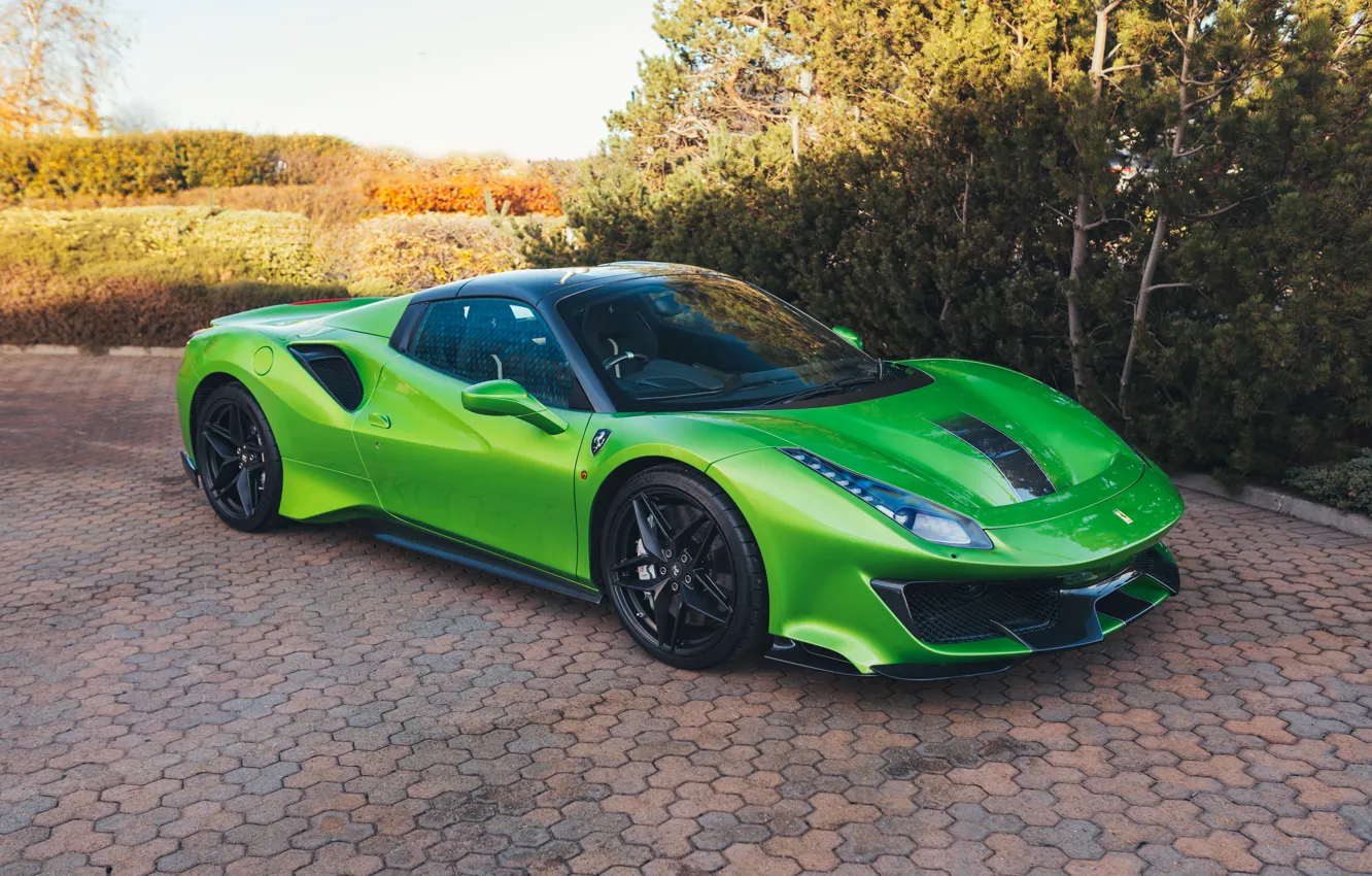 Photo wallpaper green, Ferrari, Spider, Pista, 488 Pista