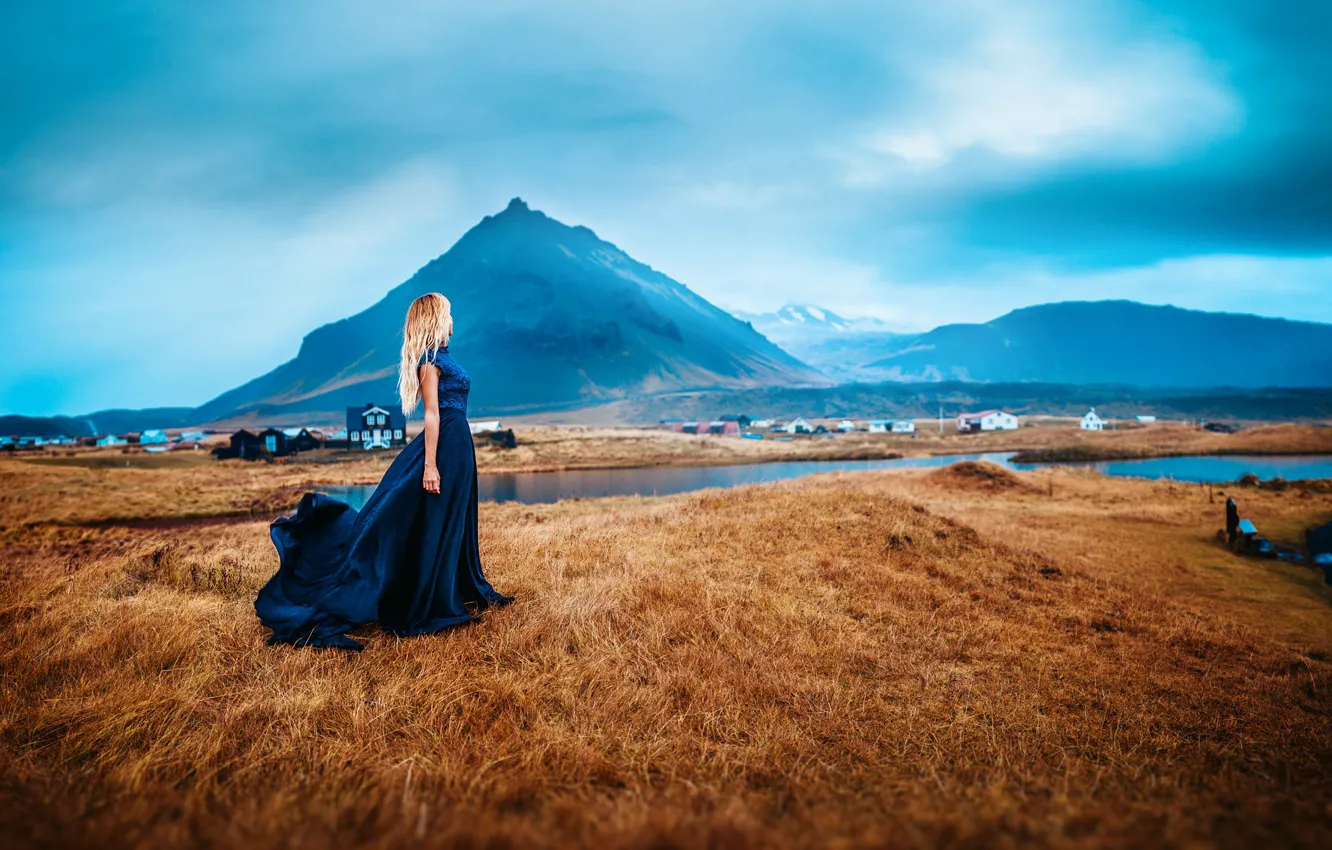 Photo wallpaper girl, nature, Iceland