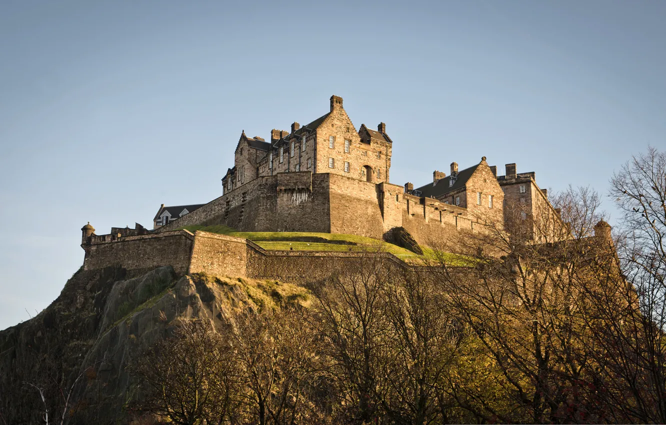 Photo wallpaper trees, castle, mountain, Scotland, hill, Edinburgh, Edinburgh, Sterling