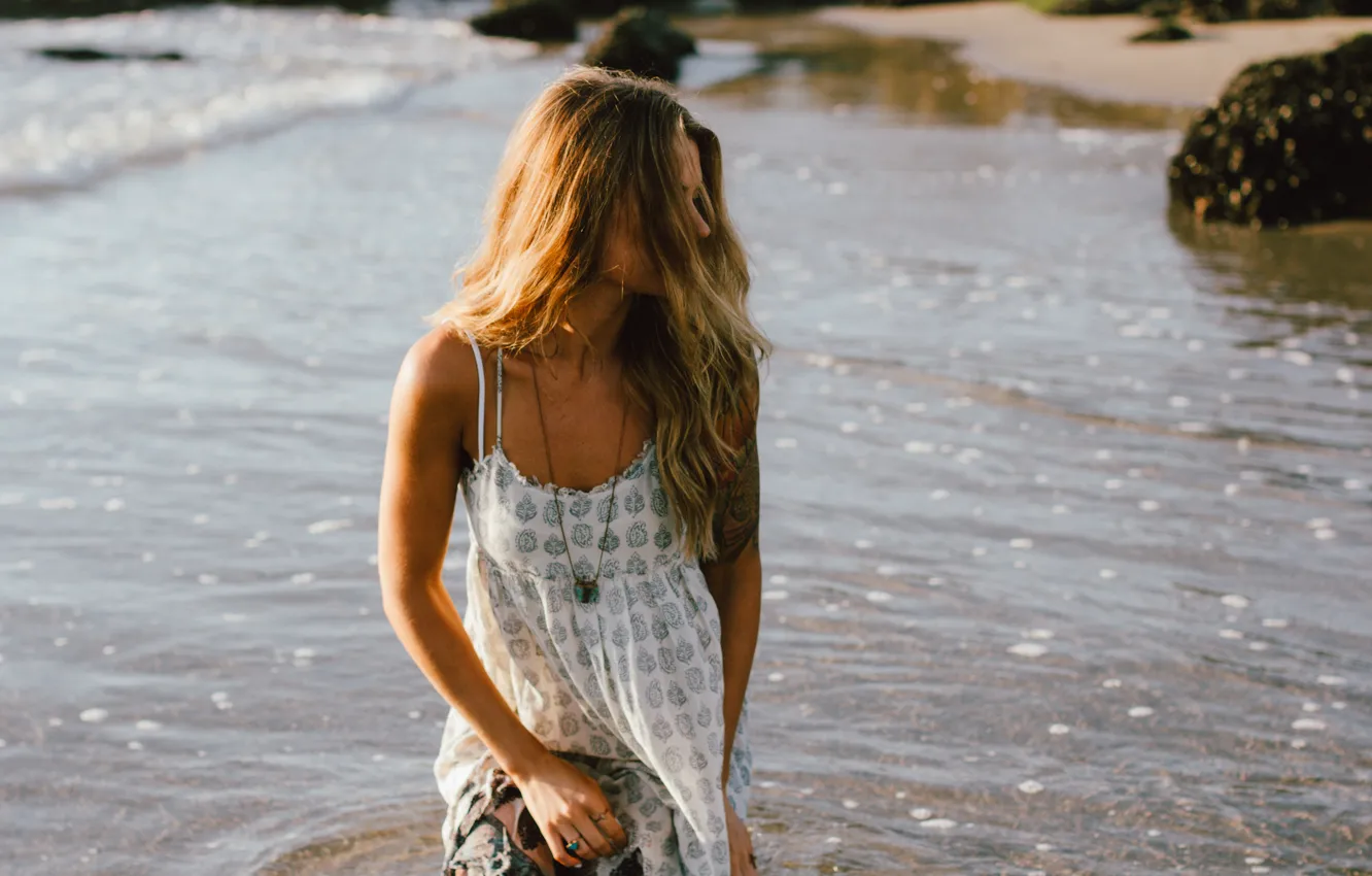 Photo wallpaper water, girl, curls, suspension