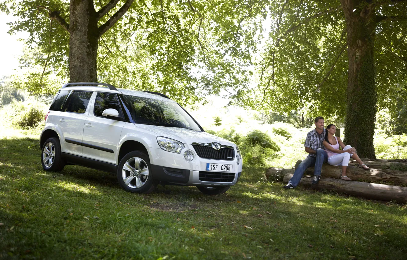 Photo wallpaper forest, summer, girl, Skoda, Skoda, Skoda Yeti