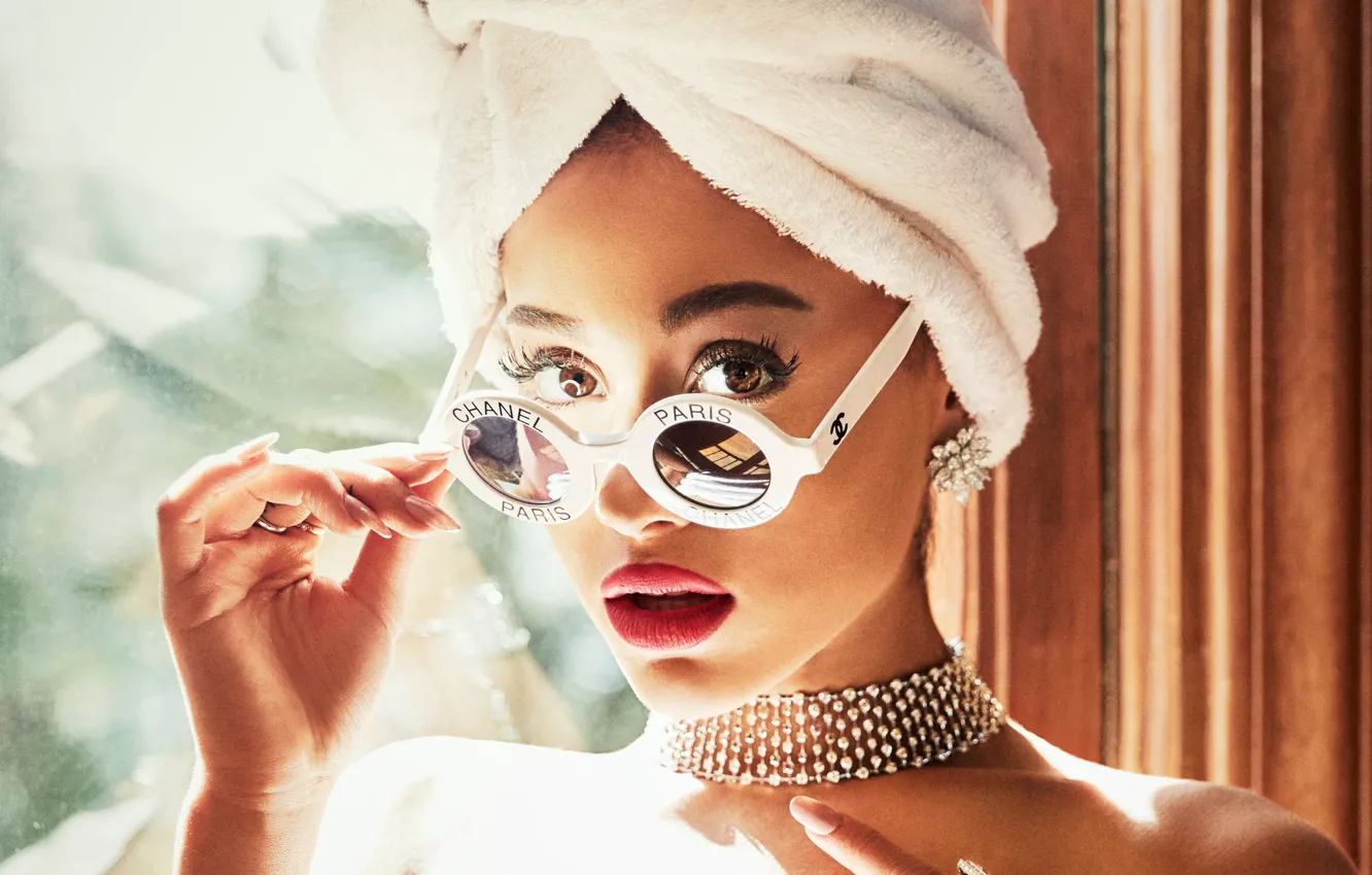 Photo wallpaper towel, glasses, singer, celebrity, Ariana Grande