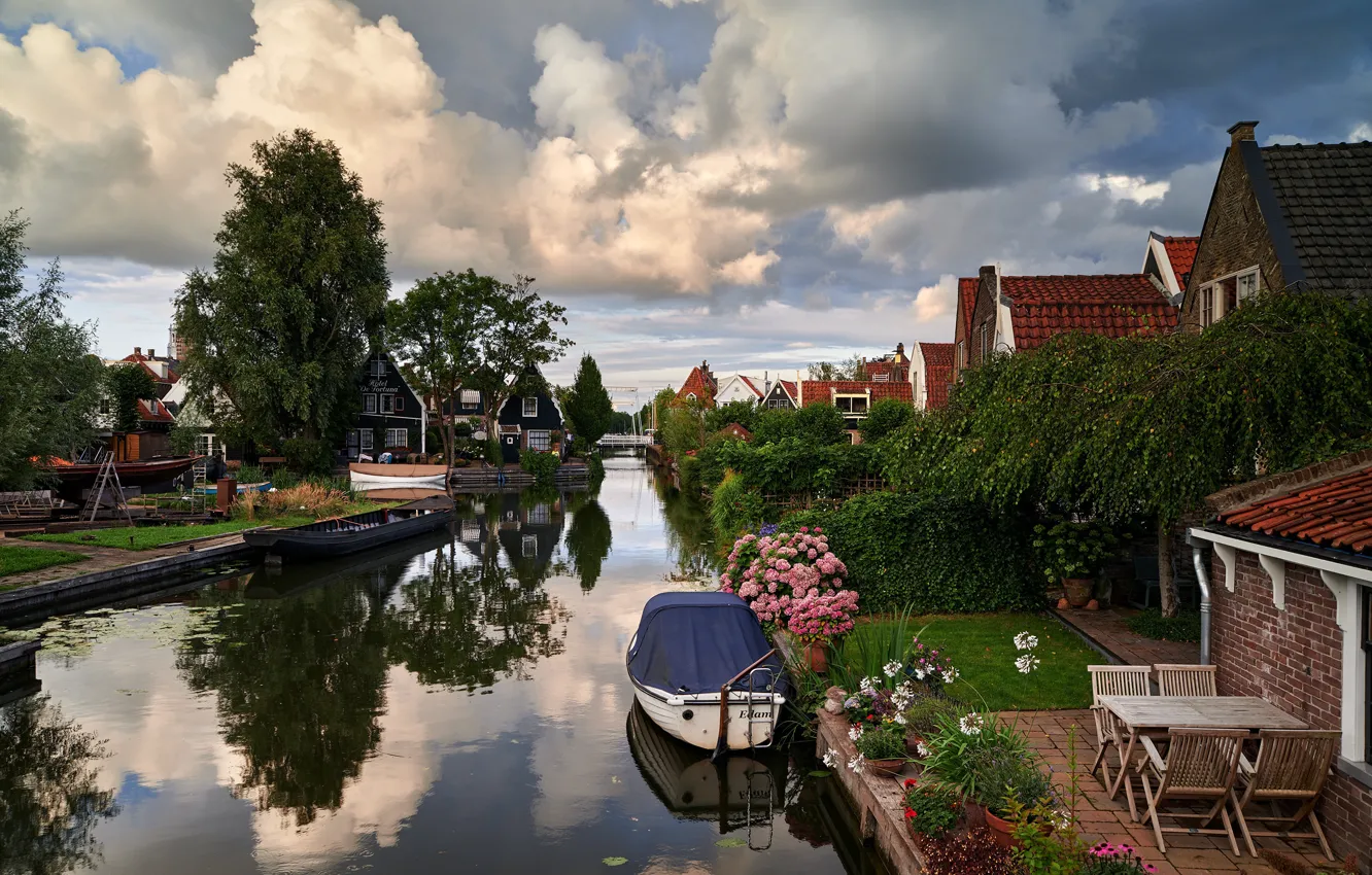 Photo wallpaper clouds, boat, home, Netherlands, water channel, Edam