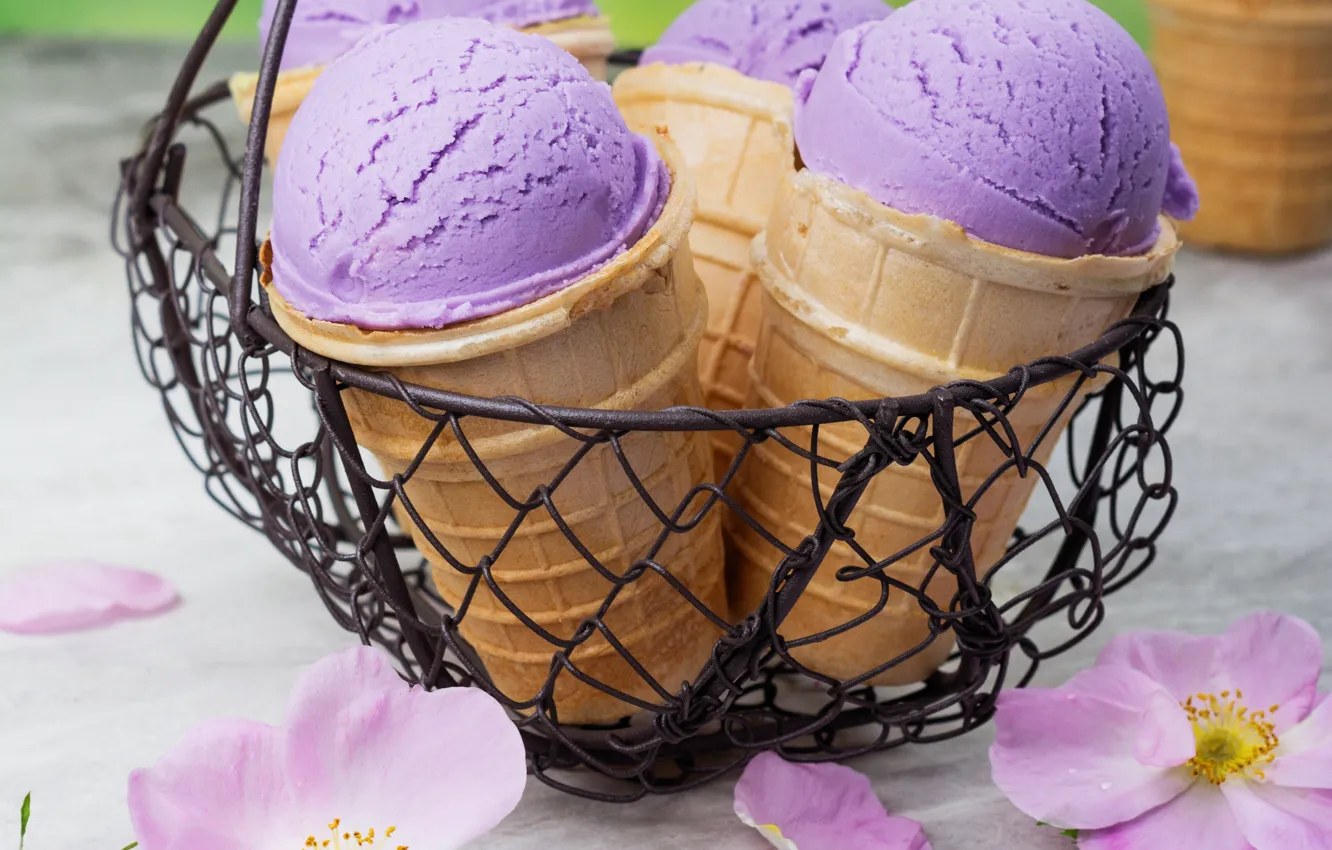 Photo wallpaper ice cream, dessert, waffle cone, berry