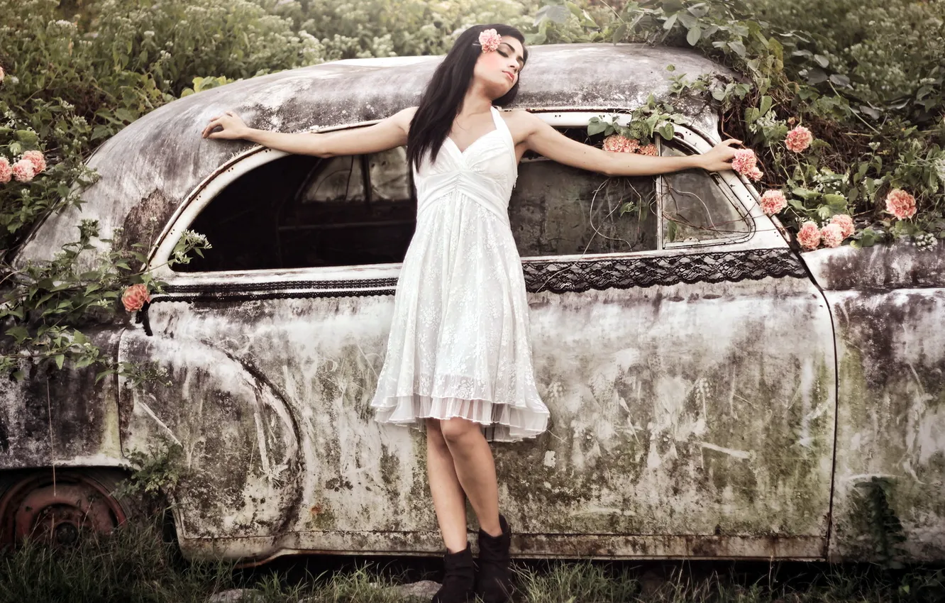 Photo wallpaper machine, girl, flowers