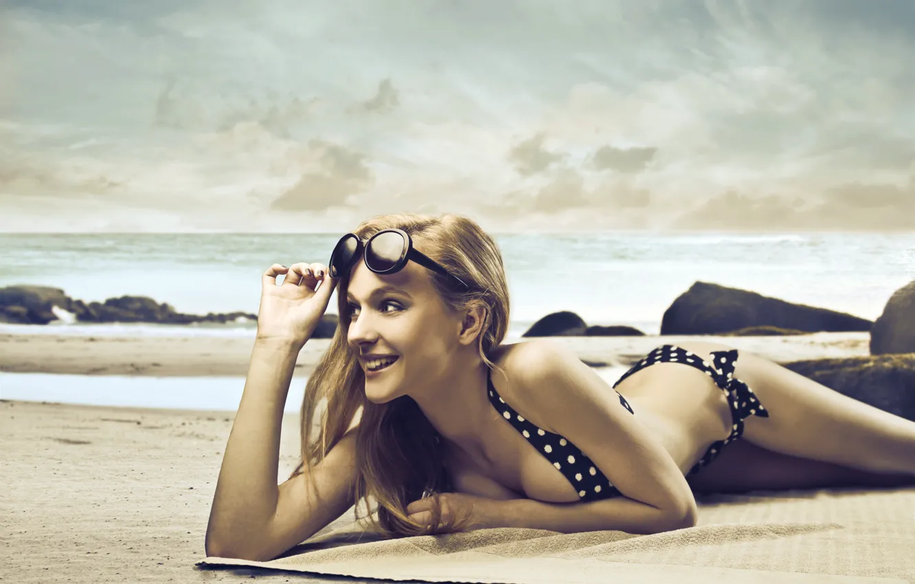 Photo wallpaper beach, swimsuit, the sky, girl, smile, stones, glasses