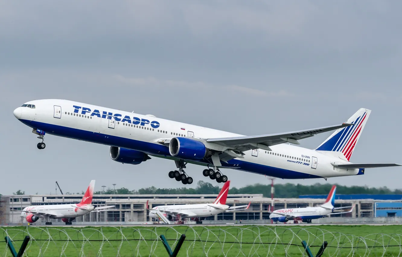 Photo wallpaper Boeing, 300, Airlines, 777, Transaero, Transaero, EI-UNN