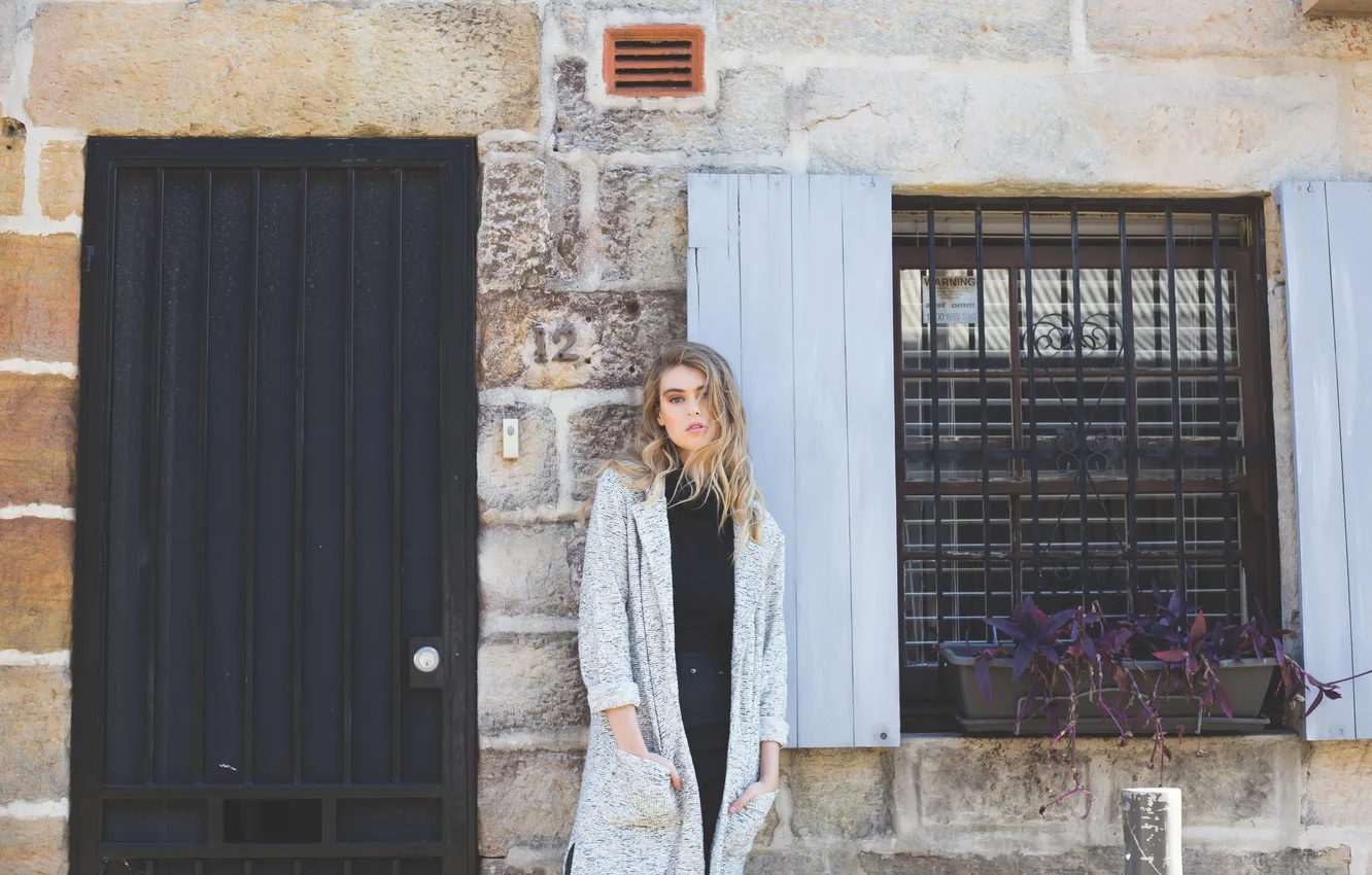 Photo wallpaper girl, the door, window, blonde