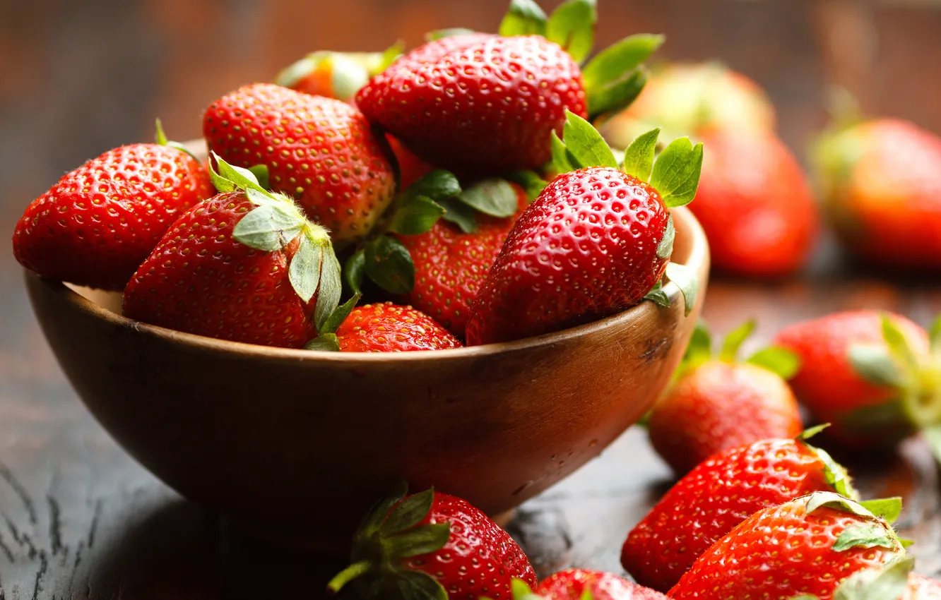 Photo wallpaper berries, strawberry, bowl