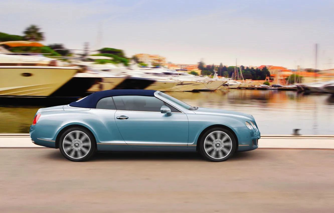 Photo wallpaper Bentley, Continental, Pier, Blue, Yachts, In Motion, GTС