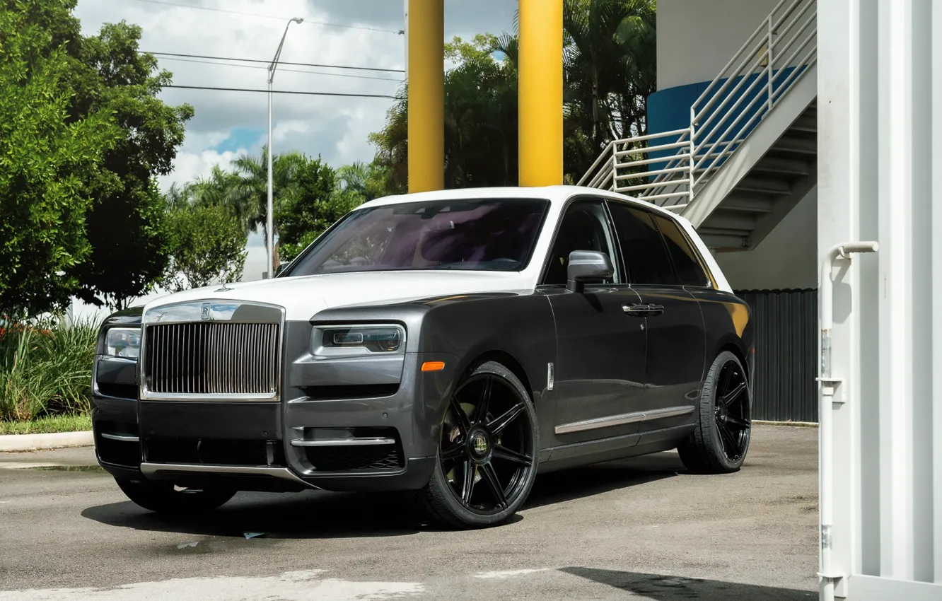 Photo wallpaper Rolls Royce, Tree, Lux, SUV, Cullinan