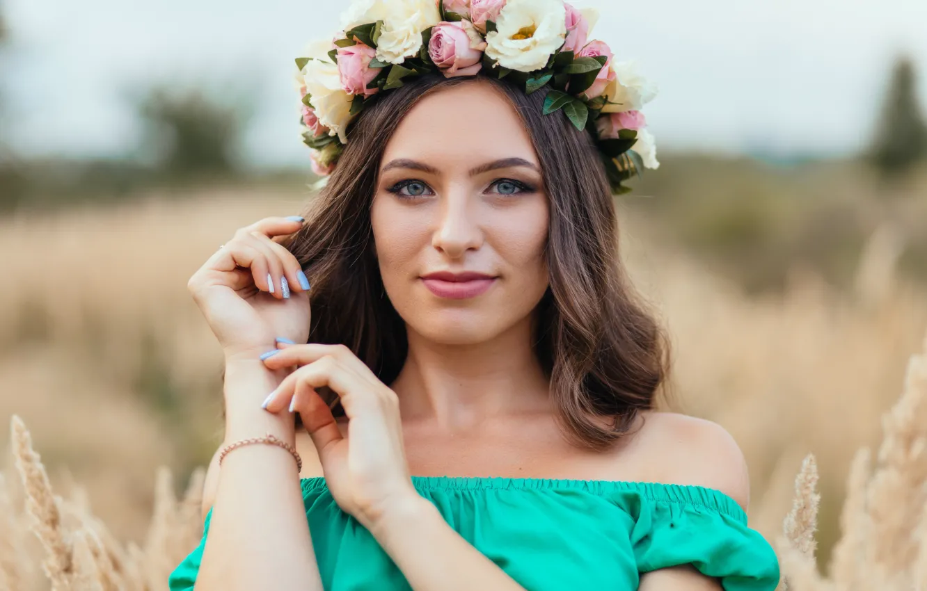 Photo wallpaper girl, nature, makeup, hairstyle, a wreath of roses