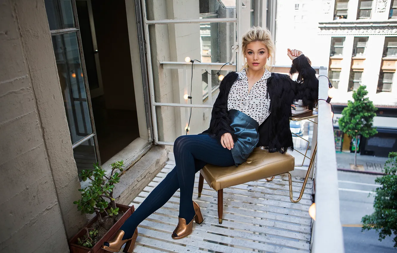 Photo wallpaper actress, blonde, chair, balcony, singer, light bulb, photoshoot, Cliche