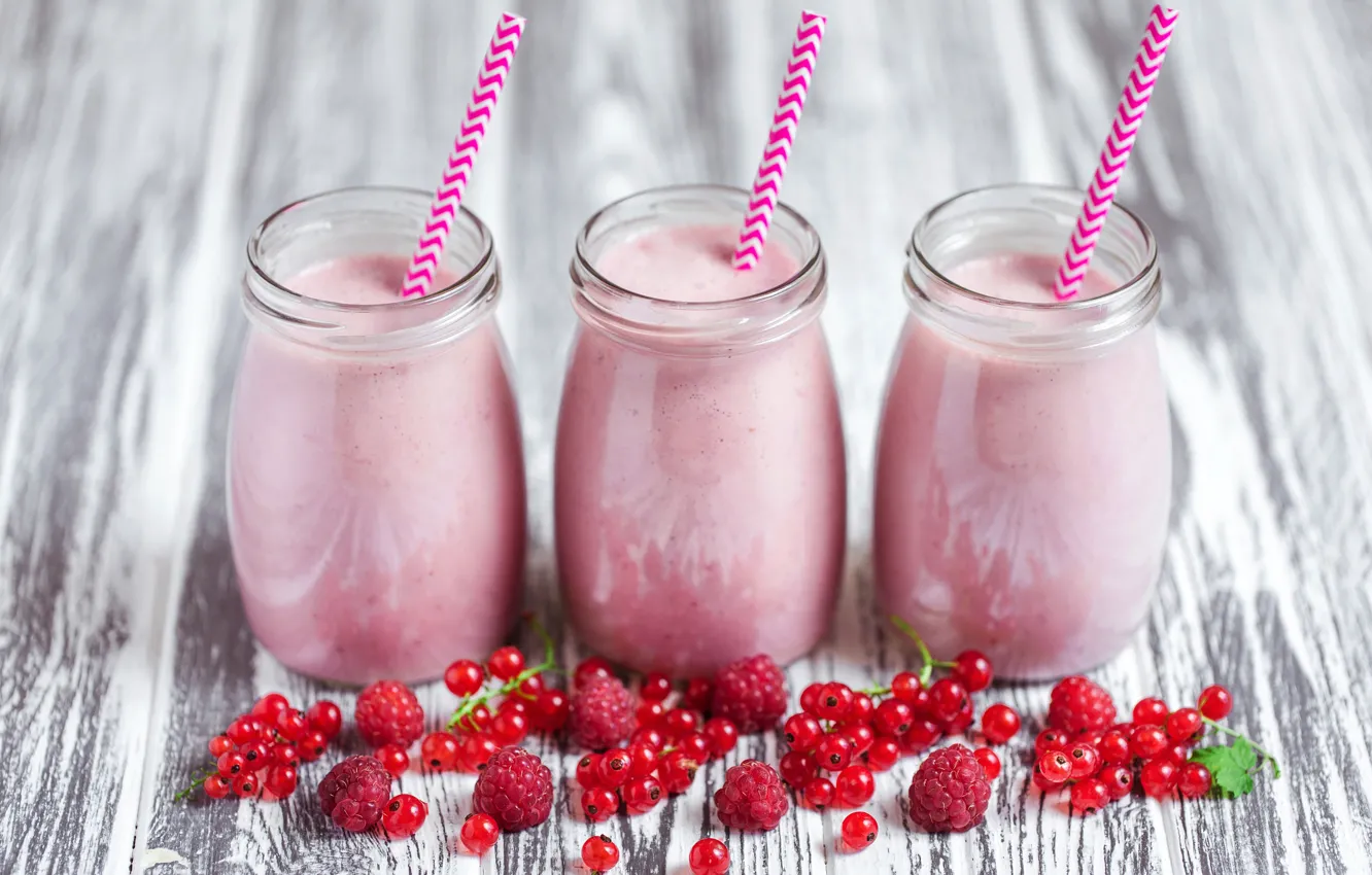 Photo wallpaper berries, raspberry, Bank, currants, bokeh, tube, smoothies