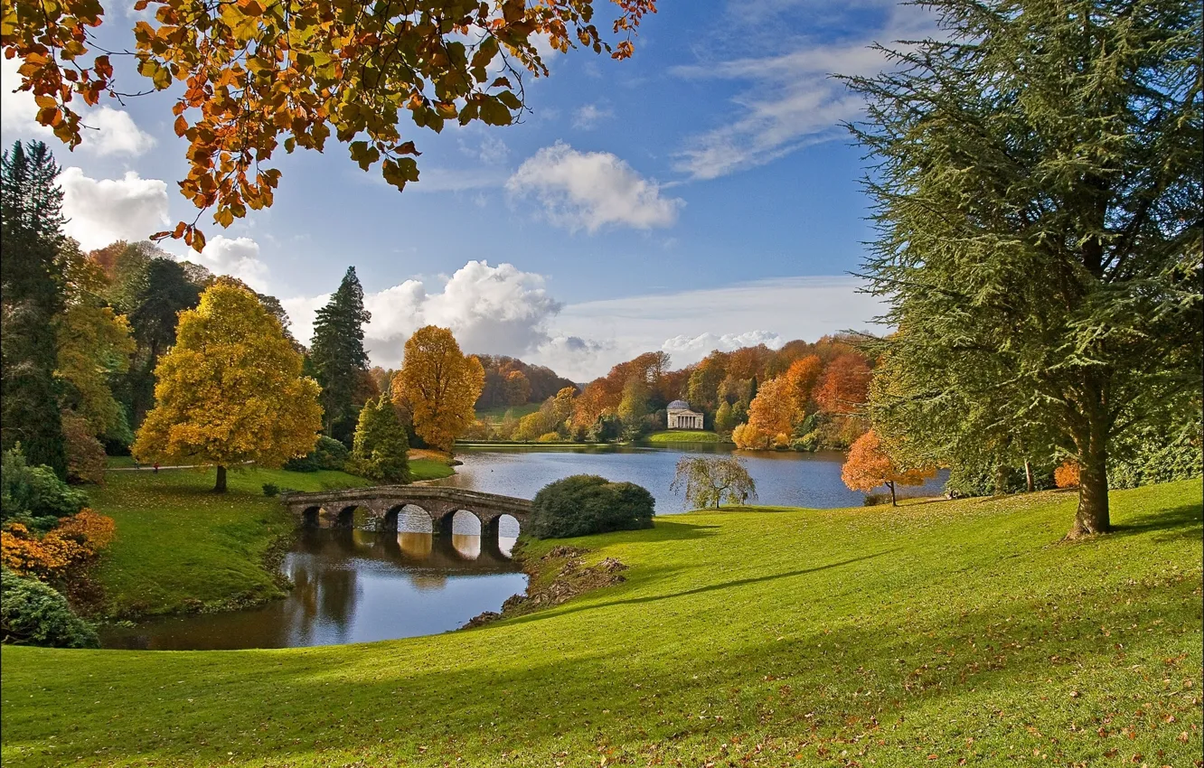 Photo wallpaper autumn, trees, bridge, lake, Park, England, England, Wiltshire