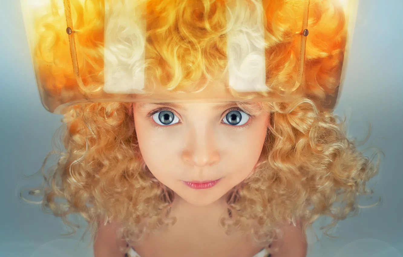 Photo wallpaper eyes, look, child, girl, curls