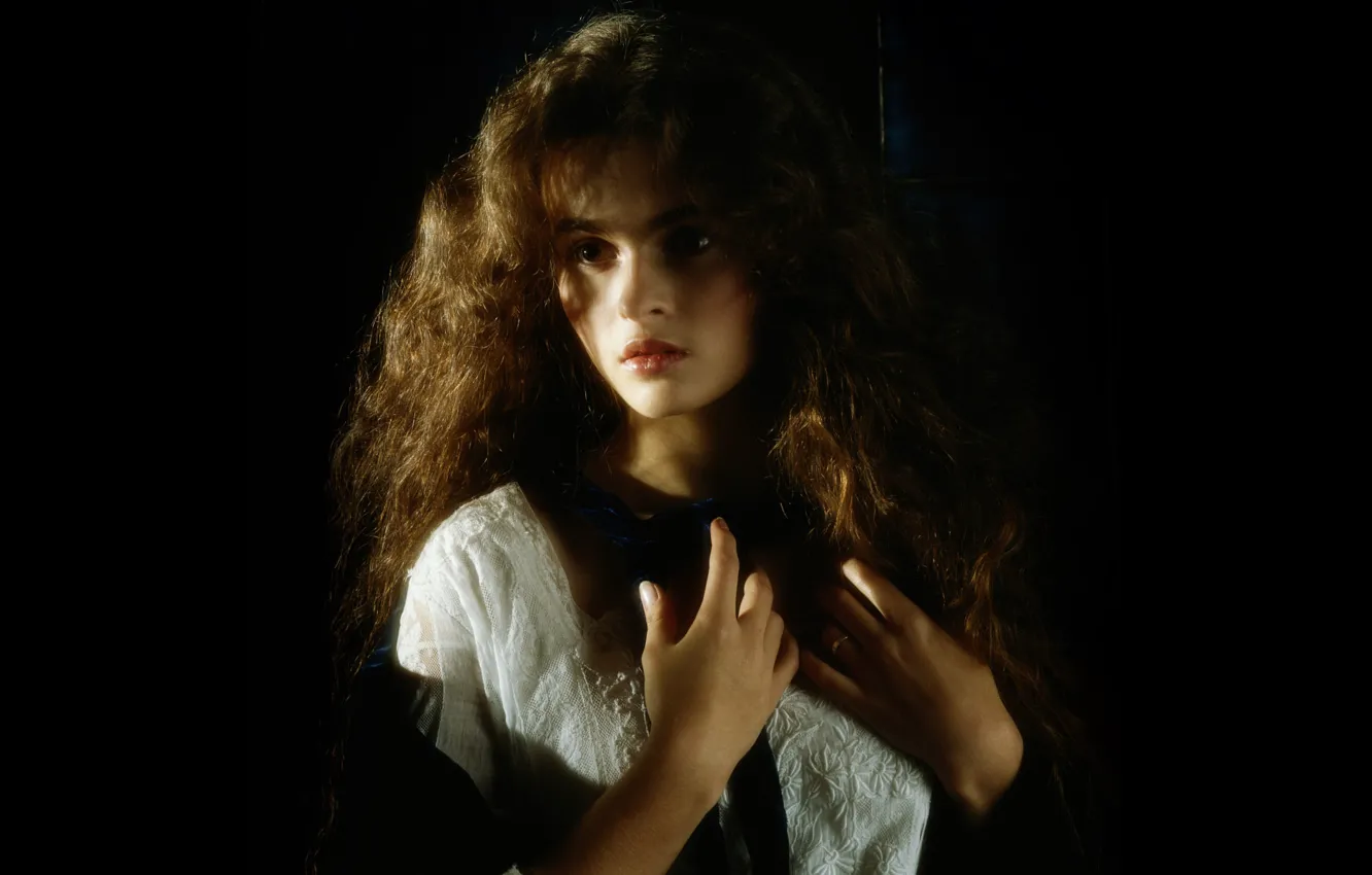 Photo wallpaper girl, face, background, hair, actress, Helena Bonham Carter, 1985, Helena Bonham Carter