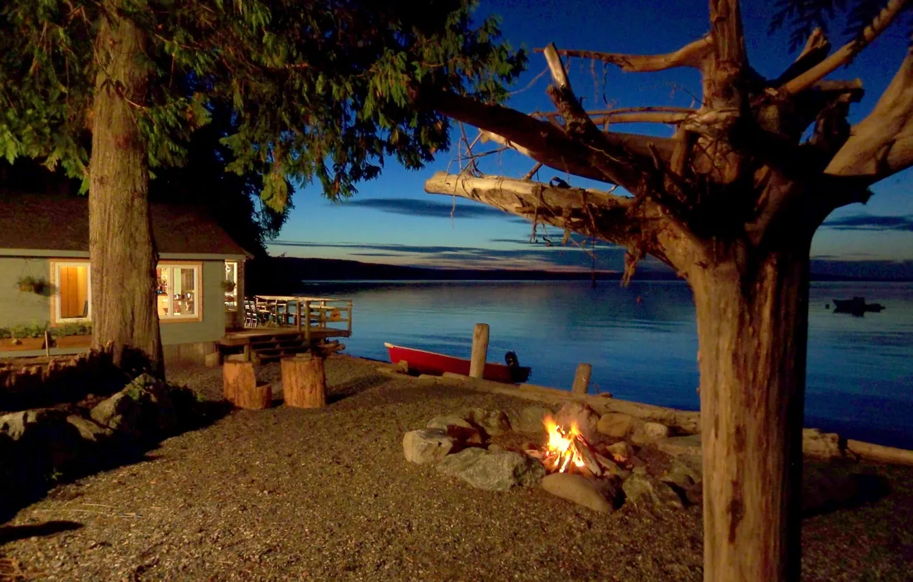 Photo wallpaper lake, home, the evening, the fire