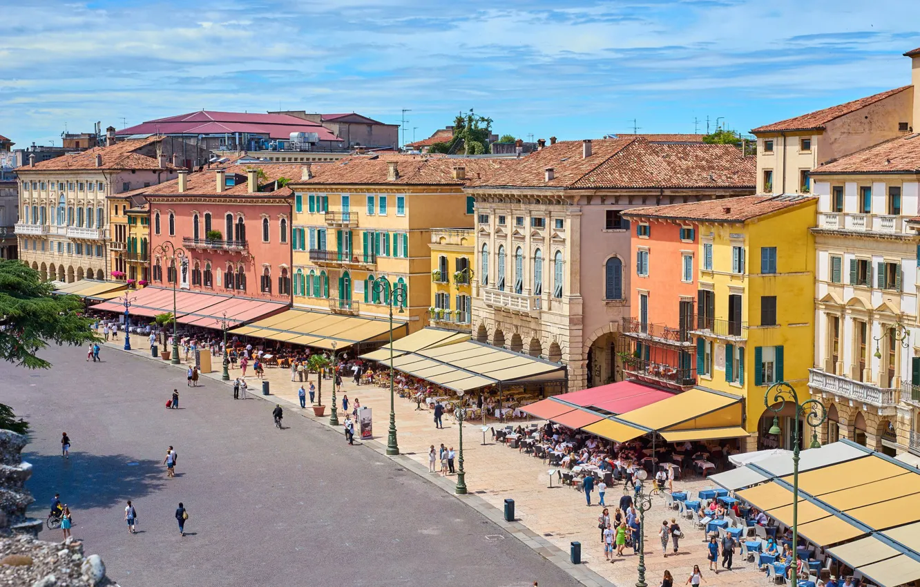 Photo wallpaper street, home, Italy, Verona, Piazza Bra