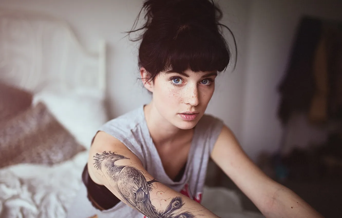 Photo wallpaper look, portrait, tattoo, freckles