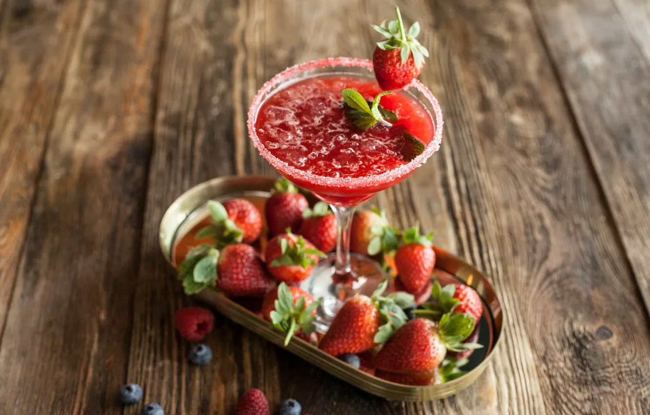 Photo wallpaper berries, blueberries, strawberry, cocktail