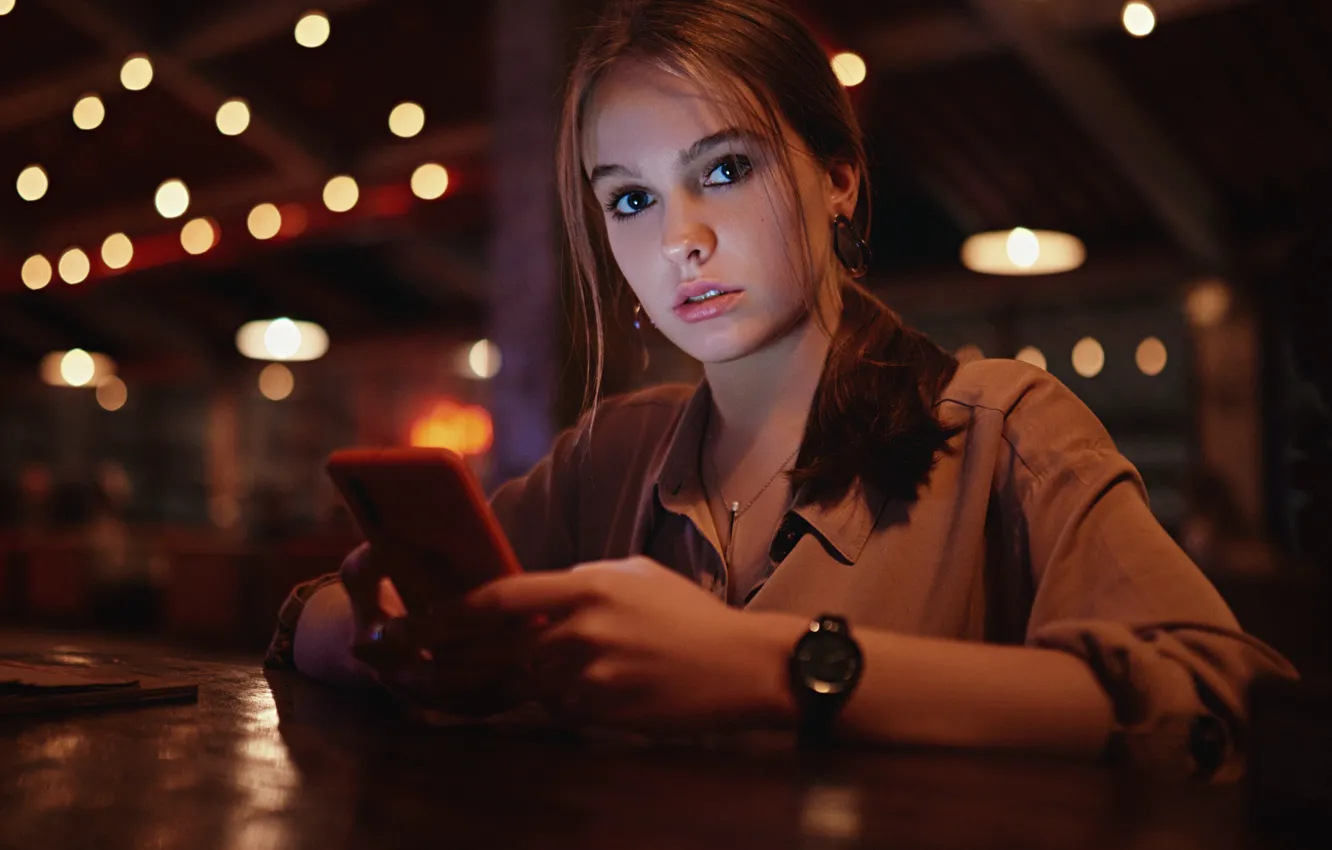 Photo wallpaper look, girl, face, phone, Sergey Fat, Sergey Zhirnov, Alina Ustyugova