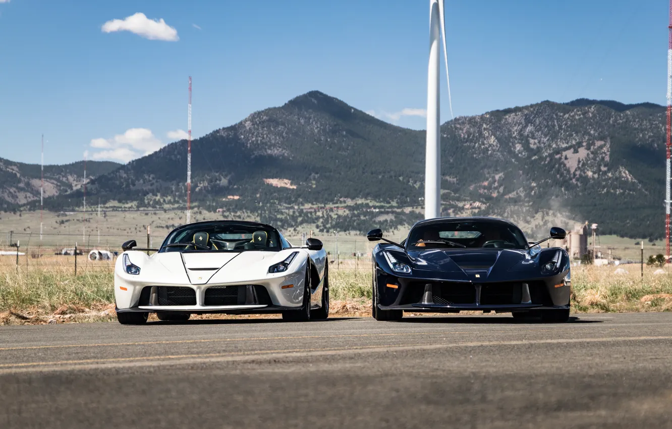 Photo wallpaper Black, White, Spider, LaFerrari