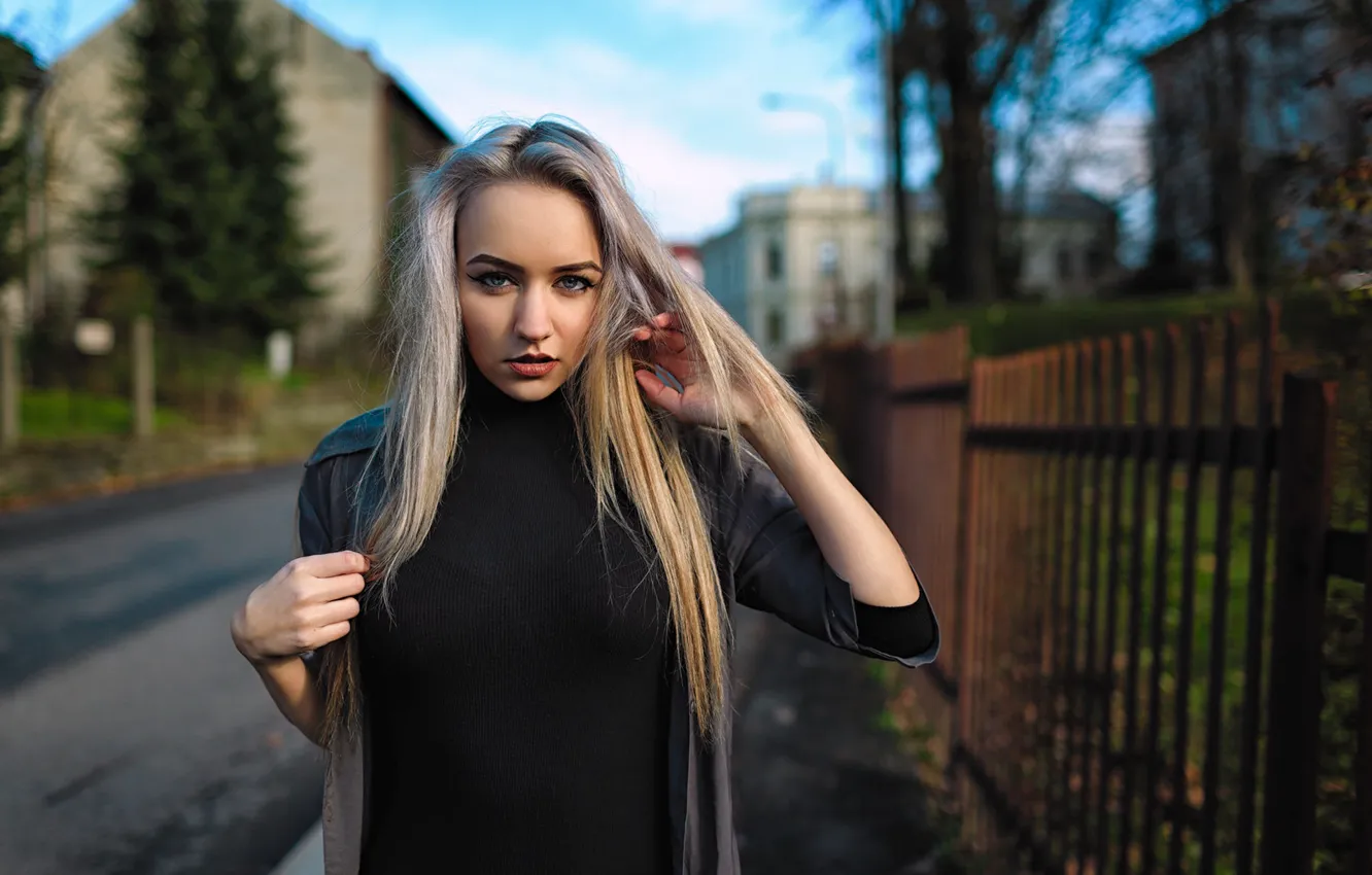 Photo wallpaper chest, sponge, curls, Libor Pawlas, Veroniin